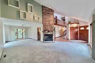 135 Regency Dr, South Union Township, PA 15401 - Photo 12