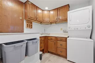 108 Needham Dr, Middlesex Township, PA 16059 - Photo 10