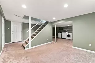 6746 W Barivista Dr, Verona, PA 15147 - Photo 20