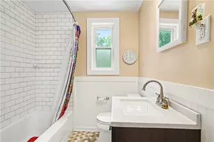 1242 Arrowood Dr, Pittsburgh, PA 15243 - Photo 18