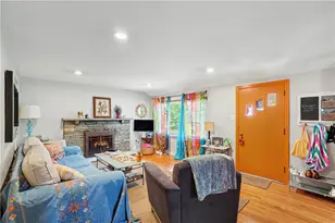1242 Arrowood Dr, Pittsburgh, PA 15243 - Photo 8