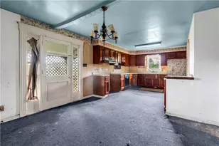 180 Cody Rd, Sewickley Township, PA 15637 - Photo 12