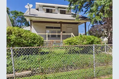 204 Goodrich St, Erie City, PA 16508 - Photo 2