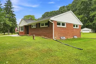 3115 Shadow Dr Dr, South Pymatuning Township, PA 16150 - Photo 6