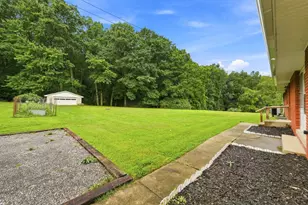 3115 Shadow Dr Dr, South Pymatuning Township, PA 16150 - Photo 10