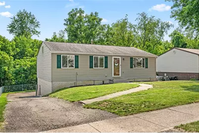 114 Darnley Dr, Moon/Crescent Twp, PA 15108 - Photo 2