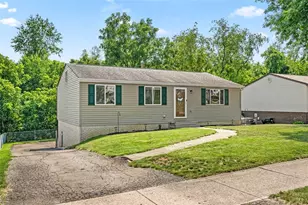 114 Darnley Dr, Moon/Crescent Twp, PA 15108 - Photo 2