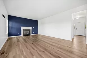 170 Broadstone Dr, Adams Township, PA 16046 - Photo 10