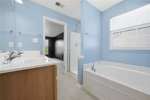 170 Broadstone Dr, Adams Township, PA 16046 - Photo 16