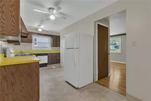 217 Greenwood Dr, Rochester, PA 15066 - Photo 6