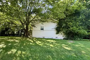 1158 Lions Health Camp Rd, Shelocta, PA 15701 - Photo 6