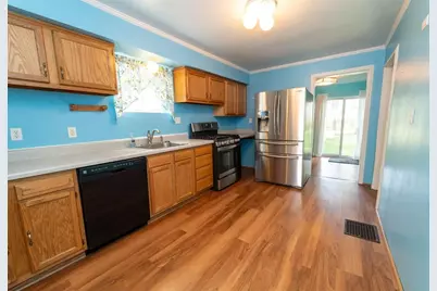 917 Tyndall Street, Pittsburgh, PA 15204 - Photo 8