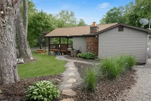 136-138 Paradise Dr, Bethel Township, PA 16226 - Photo 4