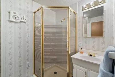 104 Highland Rd, Bethel Park, PA 15102 - Photo 24