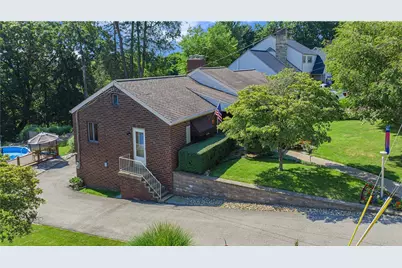 1340 Adams Dr, Harmony Township, PA 15003 - Photo 4