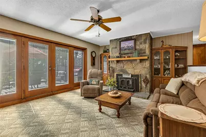 1340 Adams Dr, Harmony Township, PA 15003 - Photo 12
