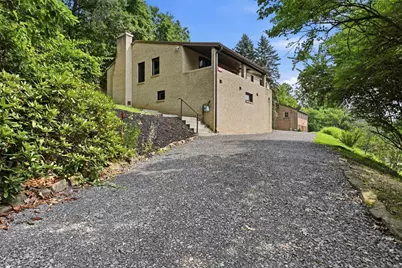 678 Smith Lane, Pittsburgh, PA 15205 - Photo 2