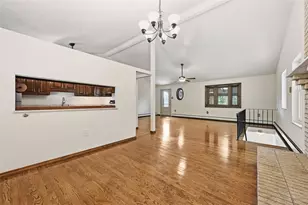 678 Smith Ln, Pittsburgh, PA 15205 - Photo 12