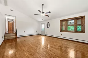 678 Smith Ln, Pittsburgh, PA 15205 - Photo 16