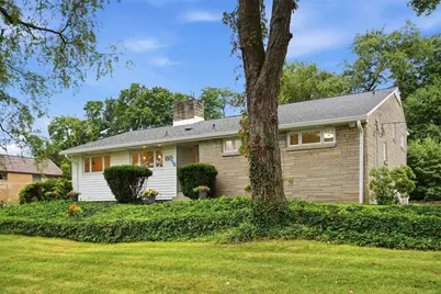 150 Meadowbrook Drive, Bethel Park, PA 15102 - Photo 2