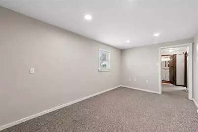 1676 E Laurel Circle, Mount Pleasant Township, PA 15666 - Photo 8