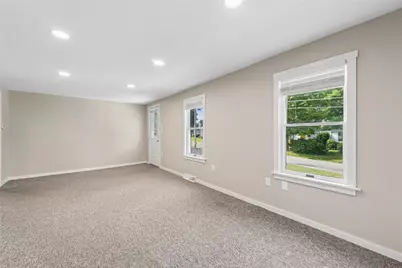 1676 E Laurel Circle, Mount Pleasant Township, PA 15666 - Photo 6