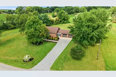 295 Cherriwood Rd, Pulaski Township, PA 16143 - Photo 4
