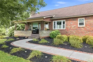 295 Cherriwood Rd, Pulaski Township, PA 16143 - Photo 2