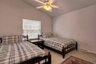 128 Odinwood Ct, Greensburg, PA 15601 - Photo 20