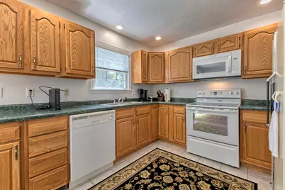 128 Odinwood Court, Greensburg, PA 15601 - Photo 10
