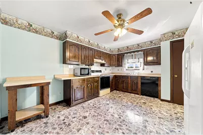 222 Dewitt Ave, Connellsville, PA 15425 - Photo 6