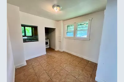 1115 Bond St, Farrell, PA 16121 - Photo 4