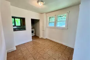 1115 Bond St, Farrell, PA 16121 - Photo 4