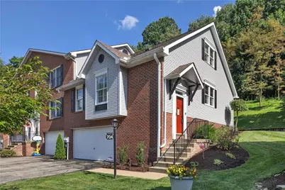 704 Cherry Blossom Ct, Delmont, PA 15626 - Photo 4