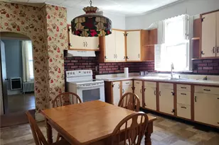 321 Tremont Ave, Greensburg, PA 15601 - Photo 8