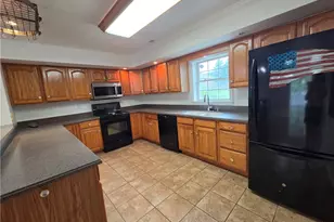3120 Algonquin Trail, Lower Burrell, PA 15068 - Photo 4