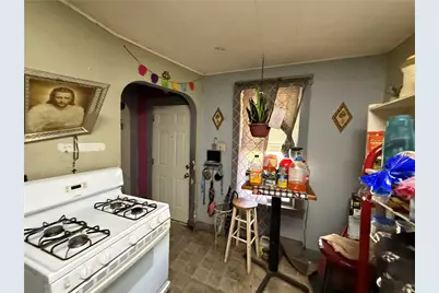 435 6th St, Donora, PA 15033 - Photo 10