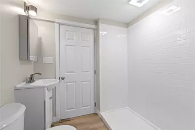1728 Iowa Ave, West Mifflin, PA 15122 - Photo 24