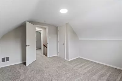 1728 Iowa Ave, West Mifflin, PA 15122 - Photo 18