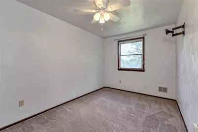 315 Dolomite Ct, Unity Township, PA 15650 - Photo 10