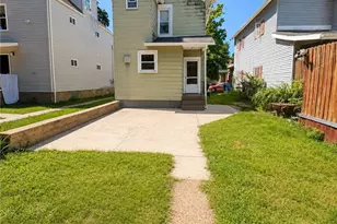 1329 Indiana Ave, Monaca, PA 15061 - Photo 2