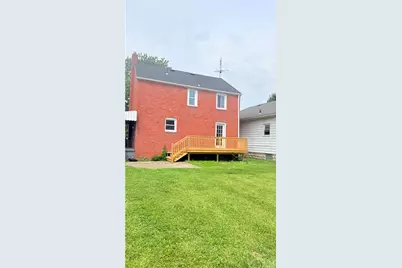 2310 Delaware Ave, New Castle, PA 16105 - Photo 2