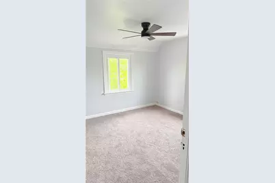 2310 Delaware Ave, New Castle, PA 16105 - Photo 12