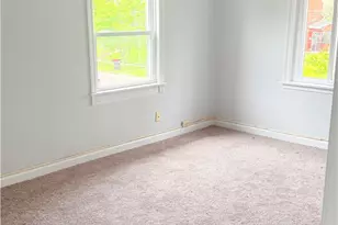 2310 Delaware Ave, New Castle, PA 16105 - Photo 10
