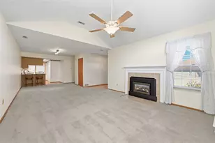 39 Ashford Dr, Cranberry Township, PA 16066 - Photo 8