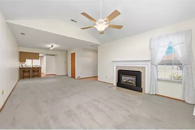 39 Ashford Dr, Cranberry Township, PA 16066 - Photo 8