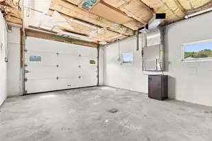 243 W State St, Oakdale, PA 15071 - Photo 26