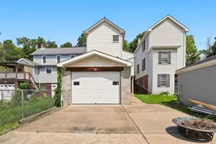 243 W State St, Oakdale, PA 15071 - Photo 28