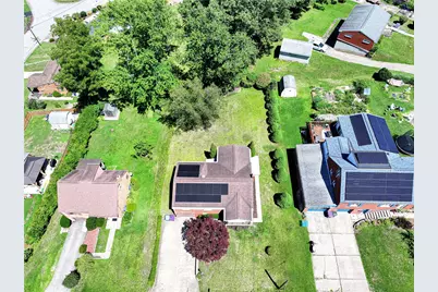 867 Garlow Blvd, Pittsburgh, PA 15239 - Photo 10