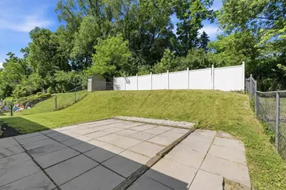 1653 Durbin St, Pittsburgh, PA 15205 - Photo 4